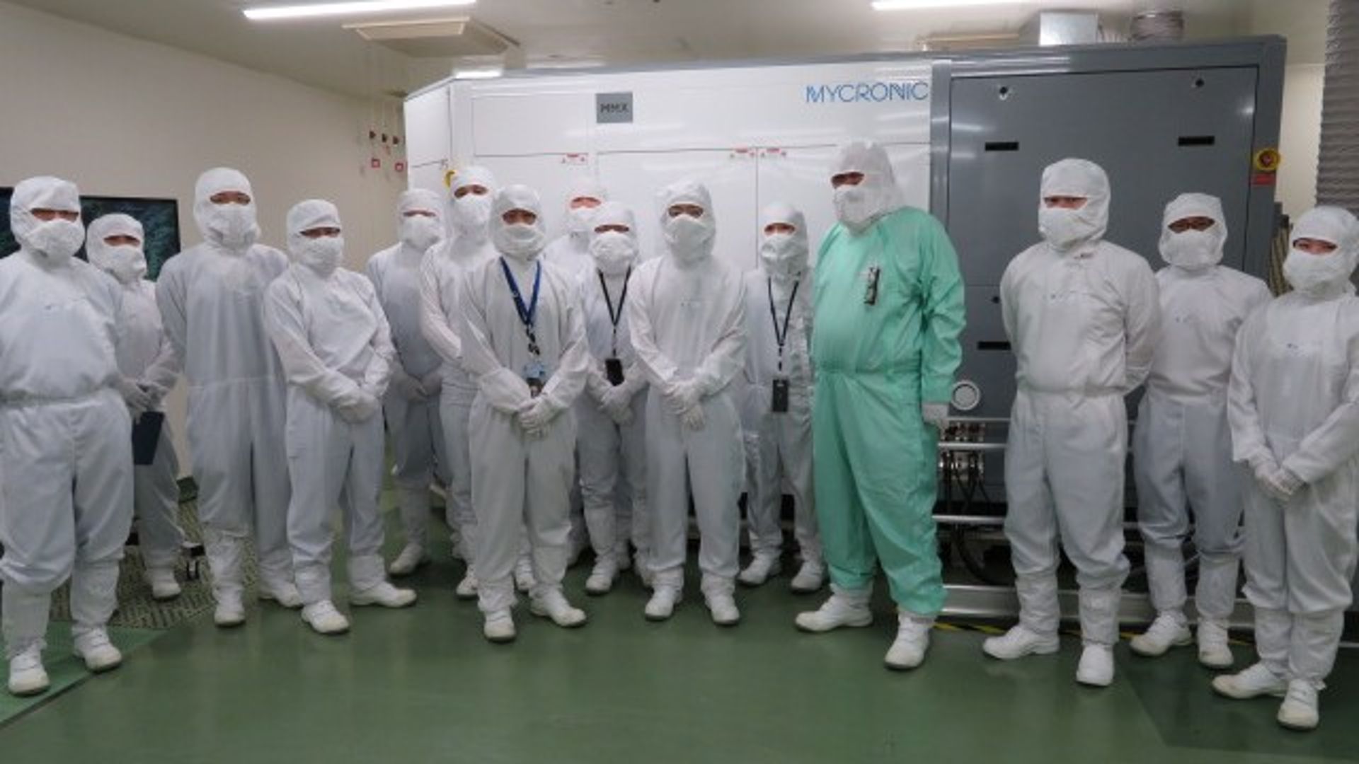 DNP in front of an Mycronic MMX Metrology system