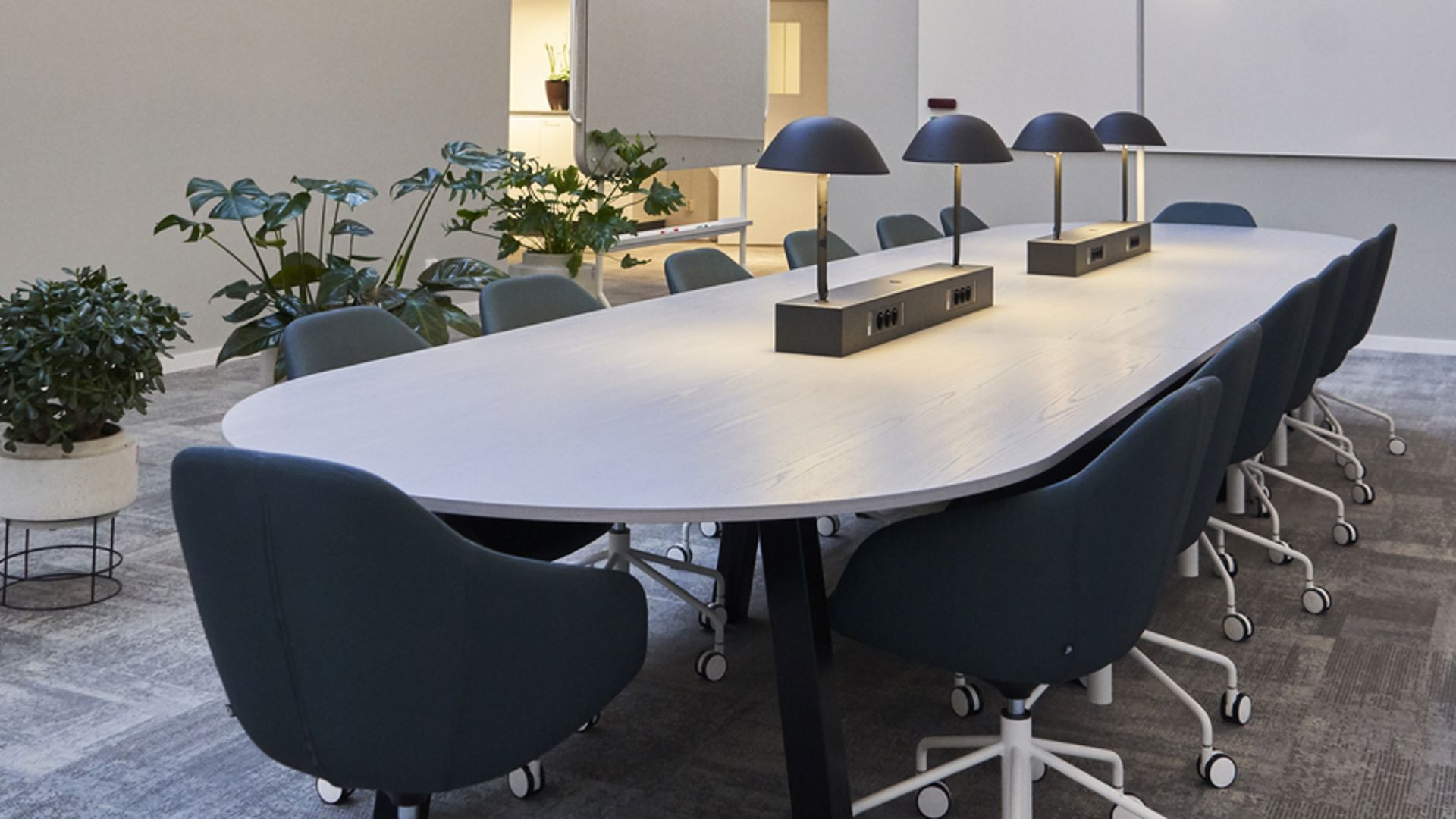 Mycronic HQ in Täby, work desk