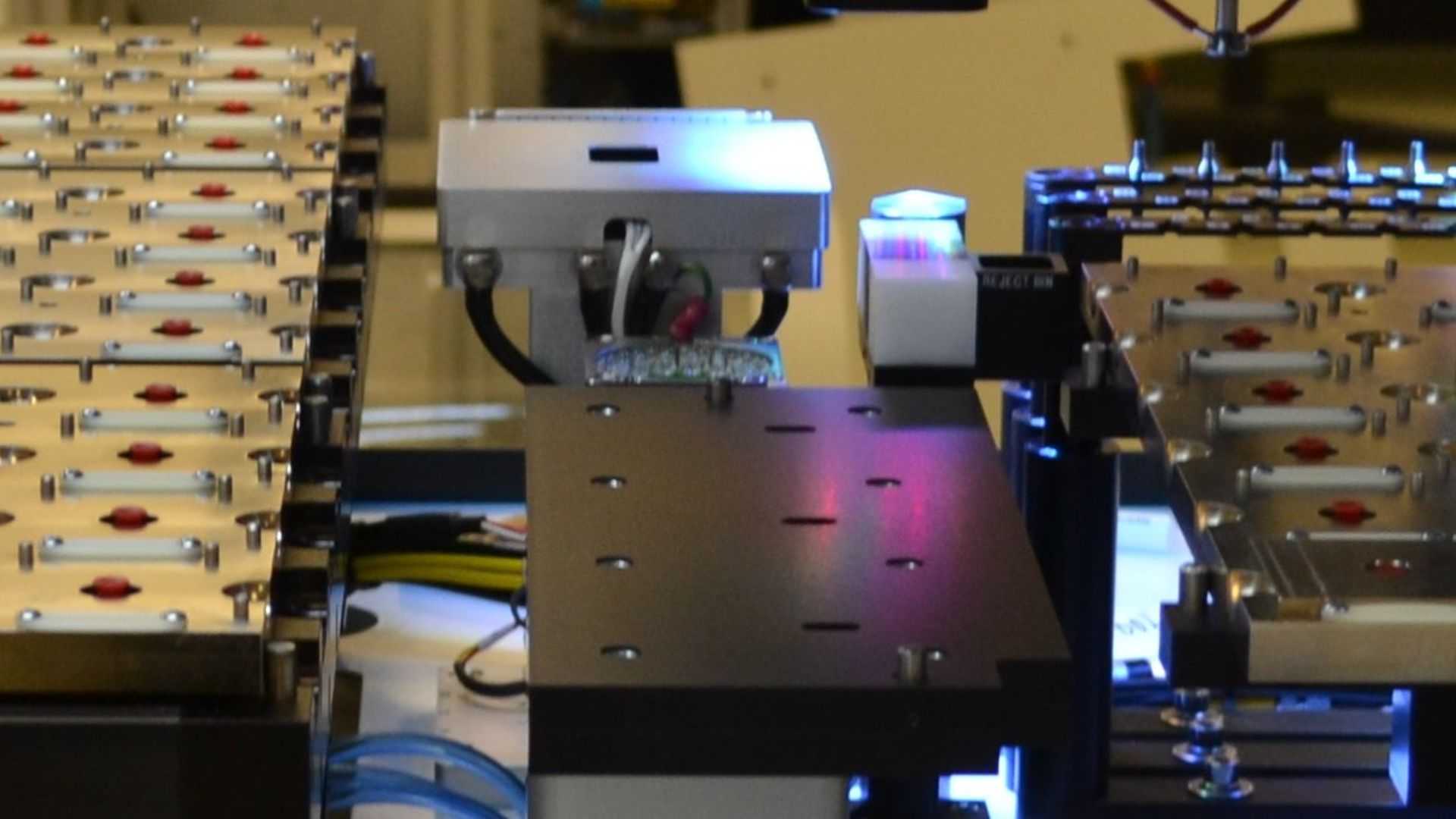 大尺寸可配置工作区