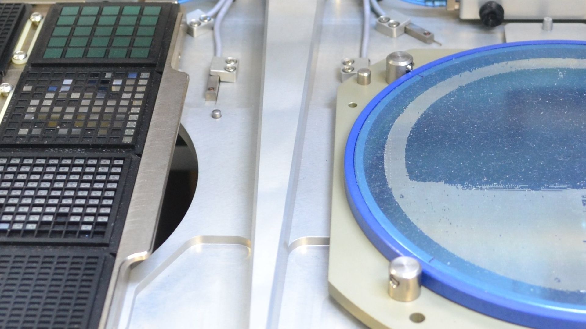 MRSI-HVM双工作平台（晶圆/华夫盘/Gel-Pak®三模式）