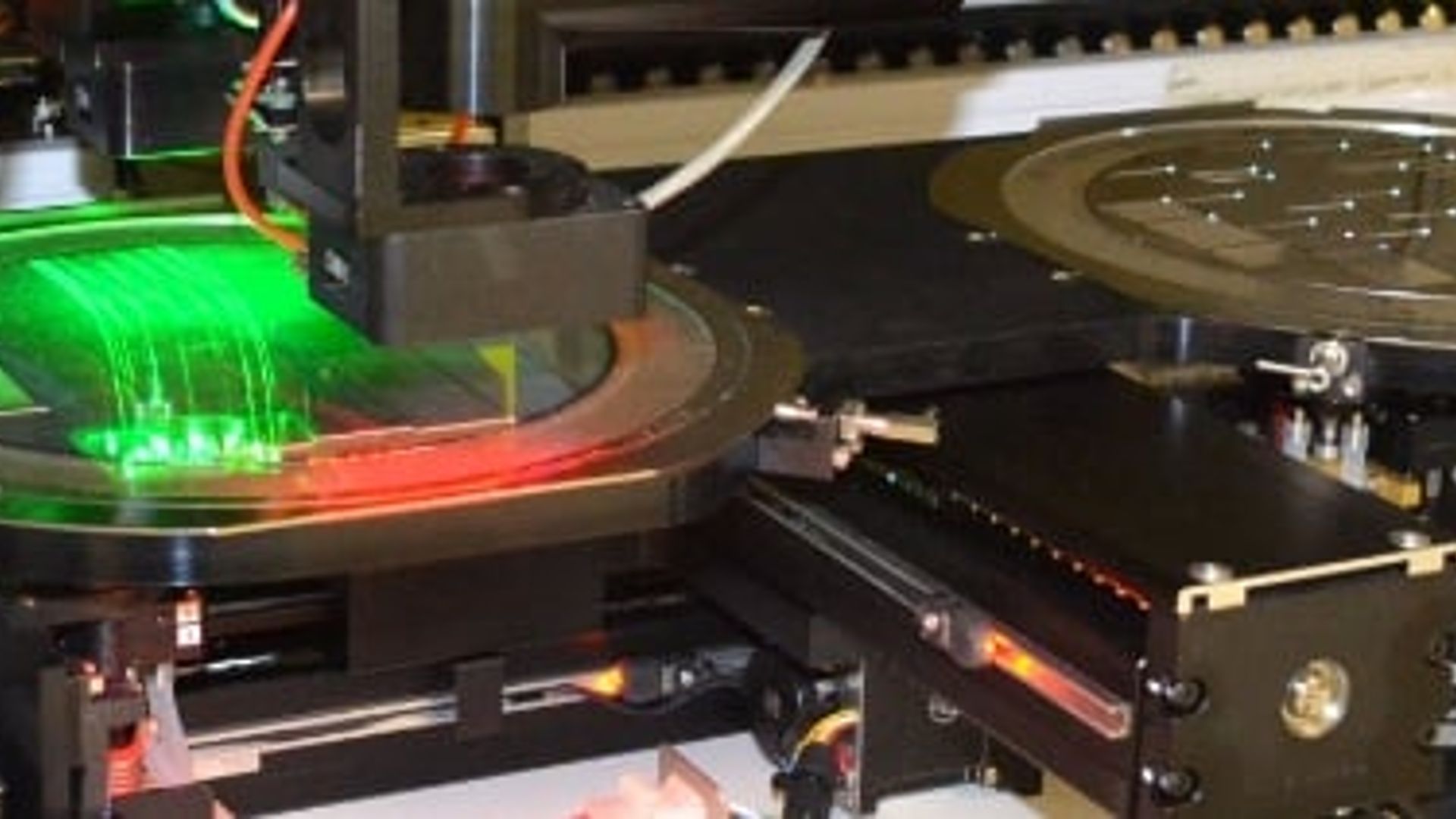 Two wafer option on MRSI-705 die bonder 