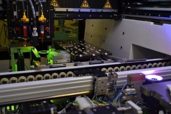 3 Micron Flip-chip Die Bonders