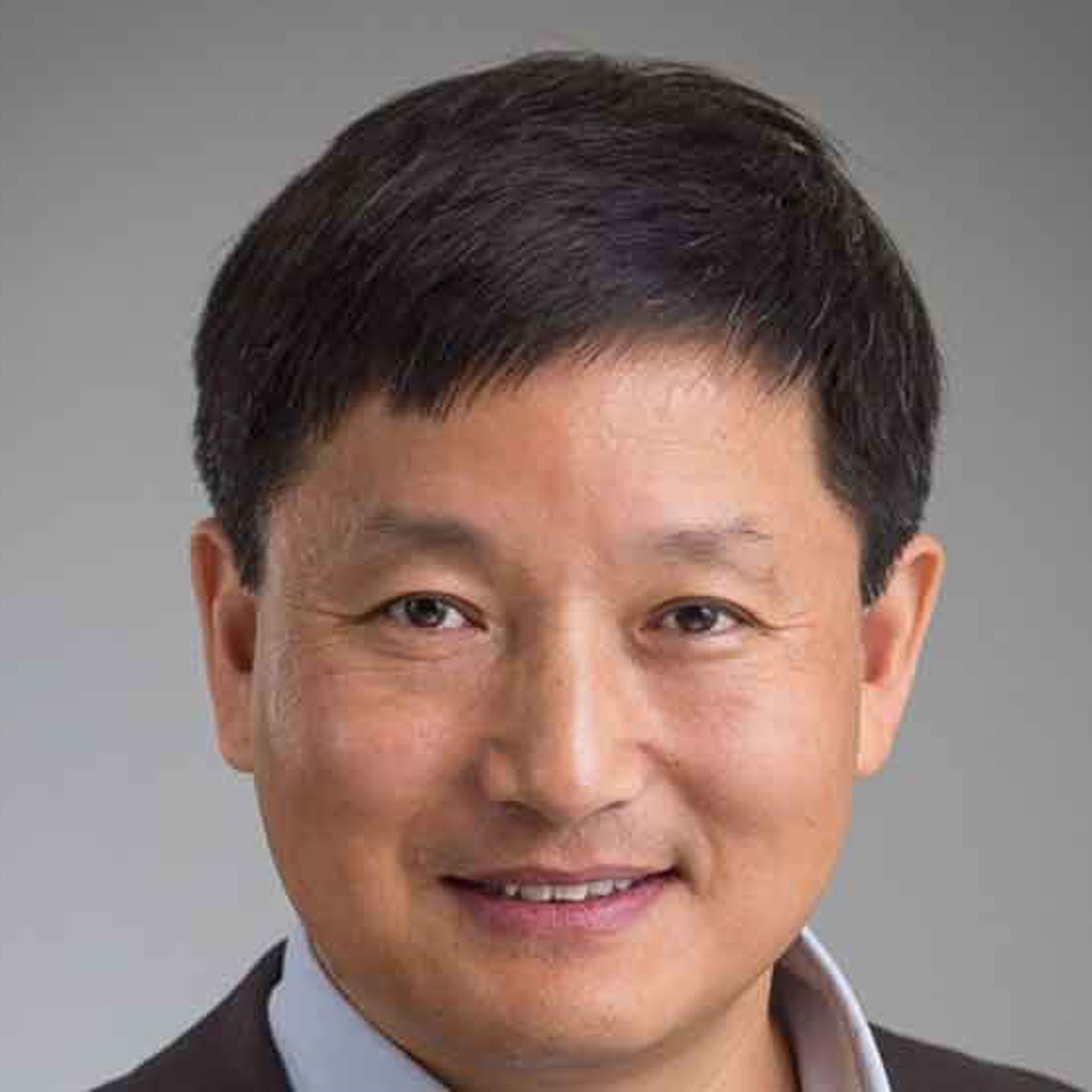 Yi Qian, see the trends in the two ecosystems East and West