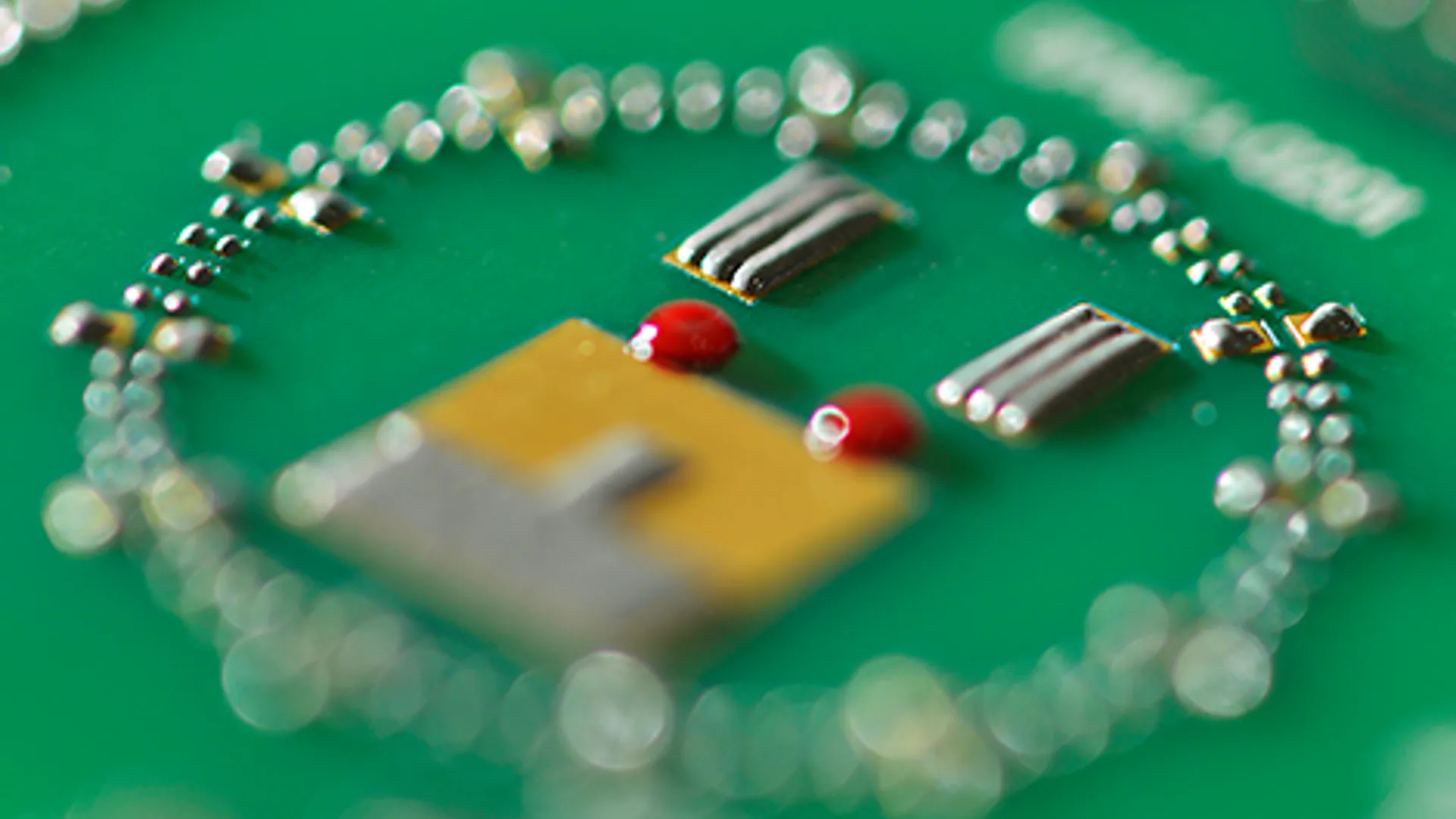 The Advantages of using a MYCRONIC MY700 Jet Printer